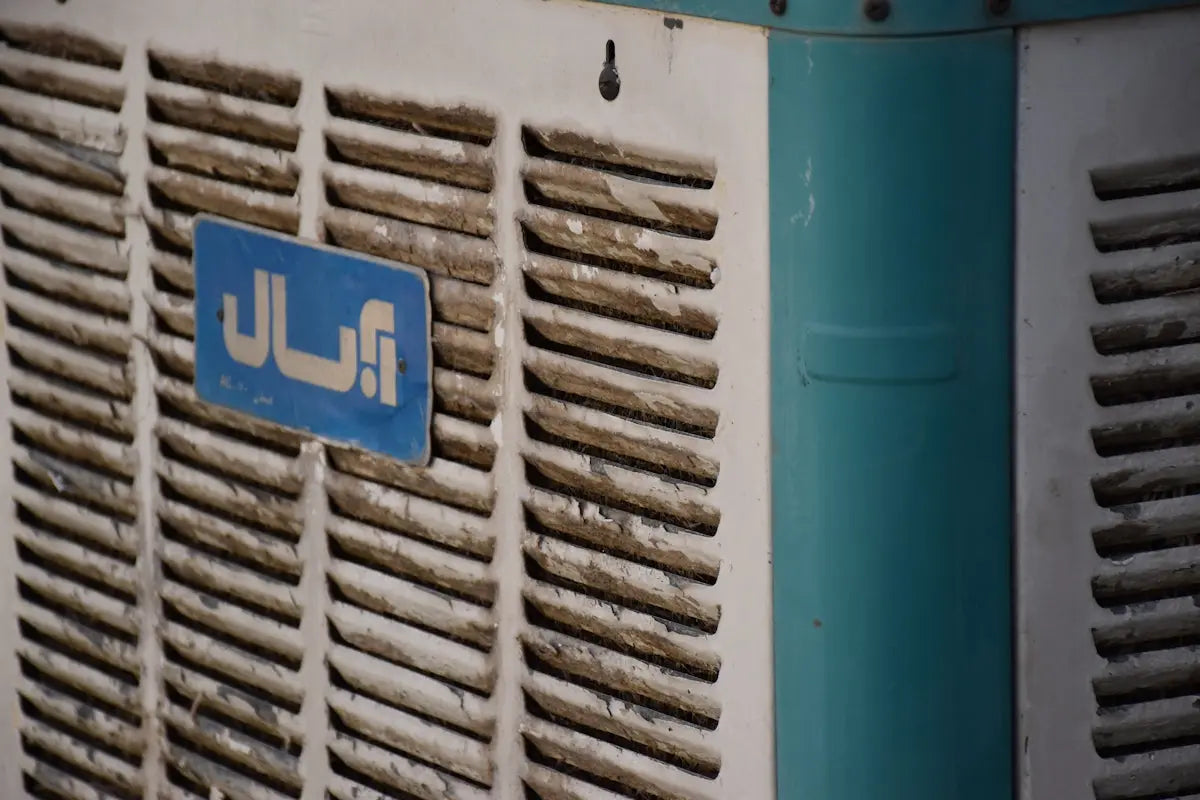 Understanding the Difference Between Air Purifiers and Dehumidifiers